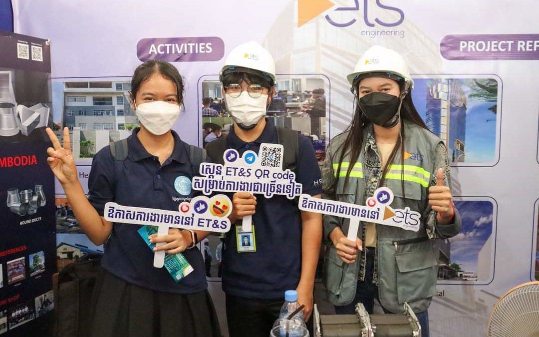 ET&S Engineering Import Export Co., Ltd. participated in the Job fair for engineers at Institute of Technology of Cambodia